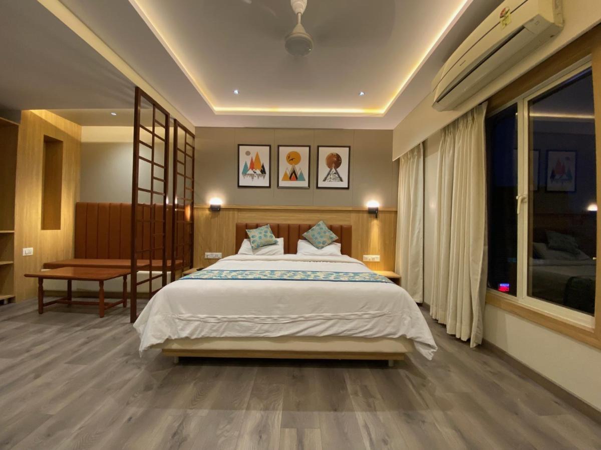 Hotel Apex International Вадодара Екстер'єр фото