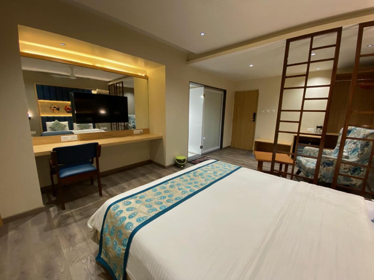 Hotel Apex International Вадодара Екстер'єр фото